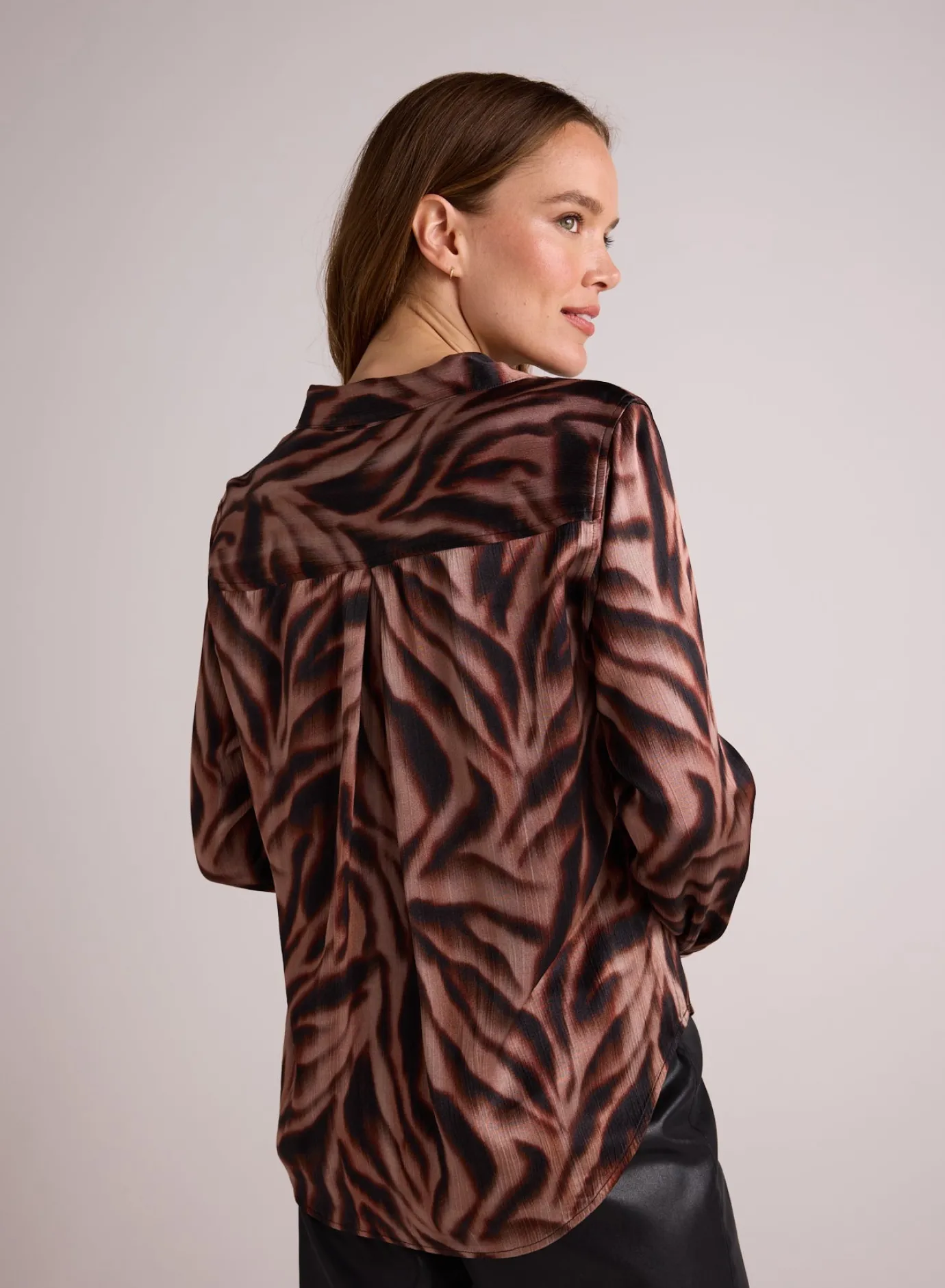Bella Dahl Clean Shirt - Hazy Woodland Print- Button Down