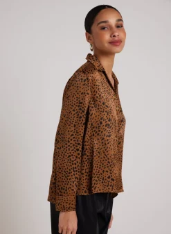Bella Dahl Flowy Hem Button Down - Bronzed Maple- Button Down