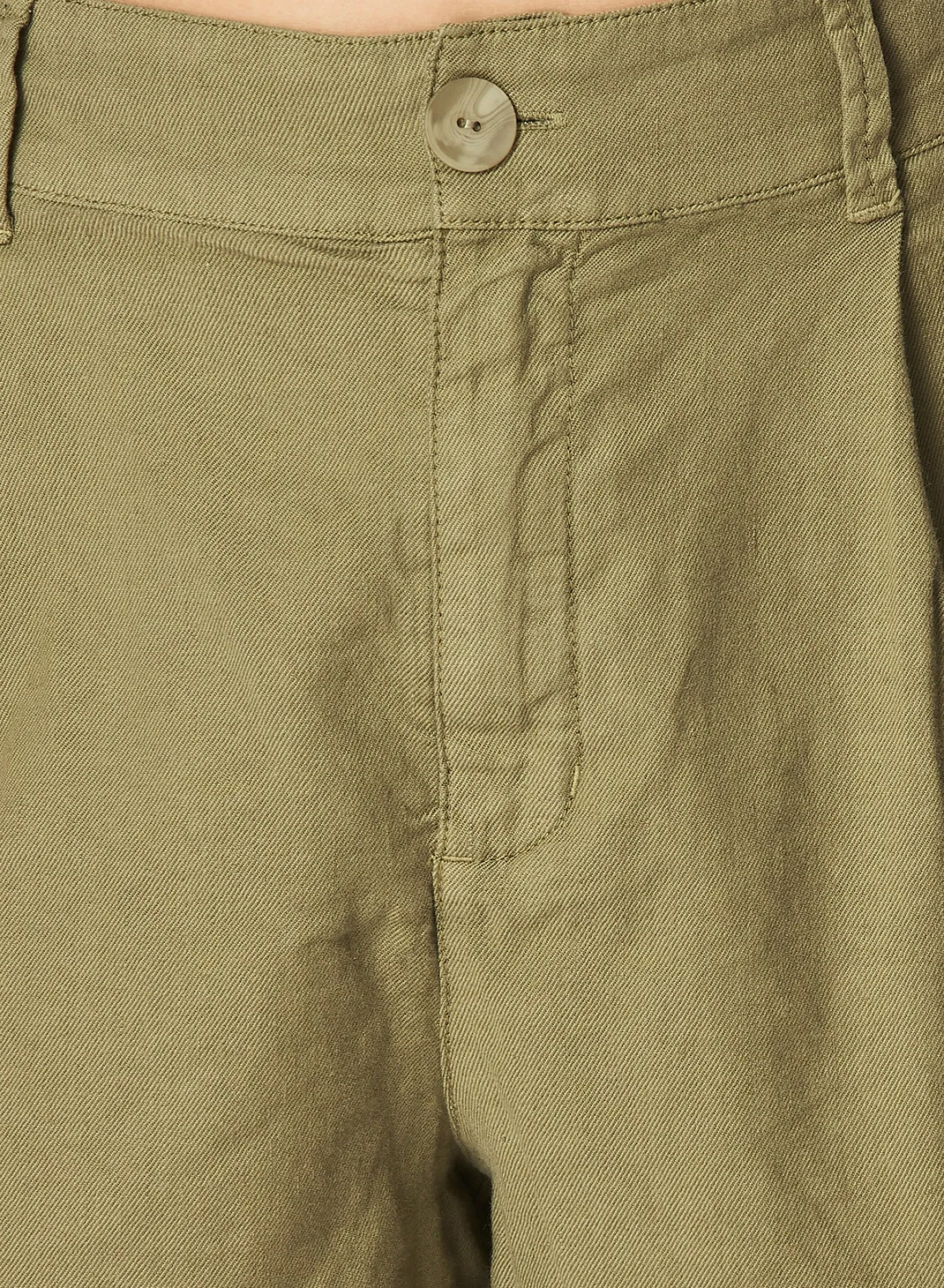 Bella Dahl Hanna Pleated Short - Tropical Olive- Shorts