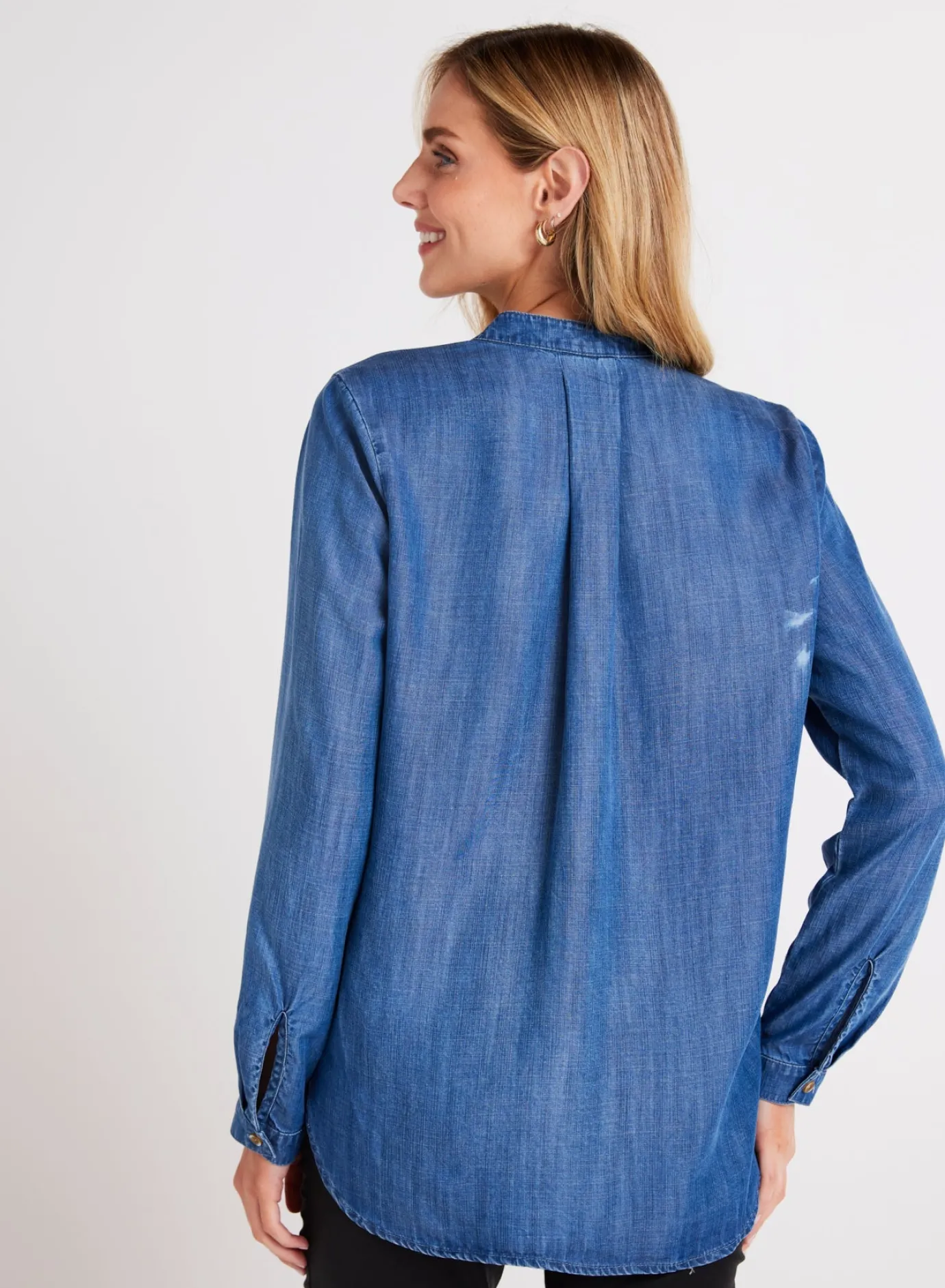 Bella Dahl Long Sleeve Pocket Henley - Moonlit Haze Wash- Long Sleeve