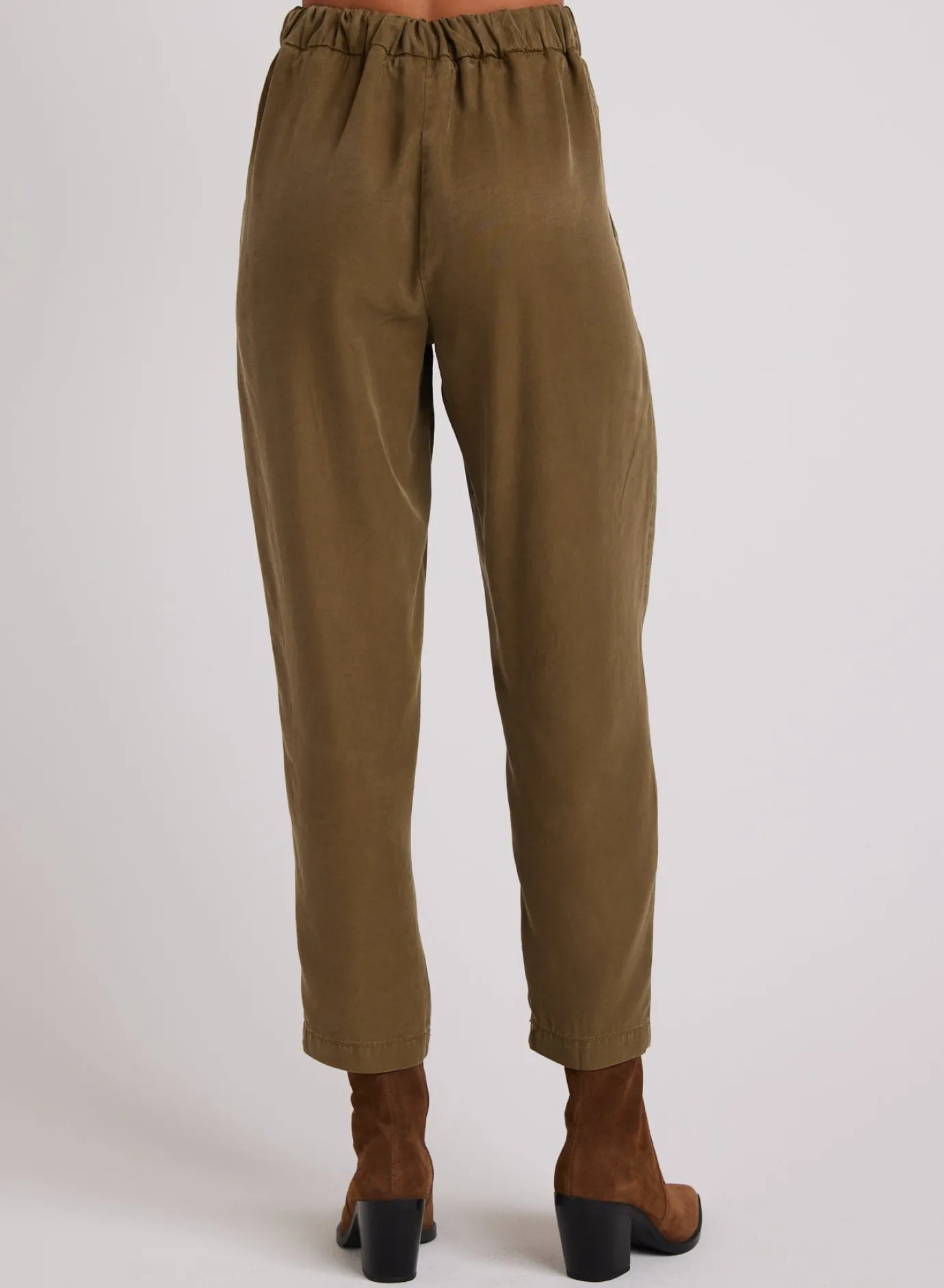 Bella Dahl Nico Clean Waist Slouchy Trouser - Basil Green- Pants