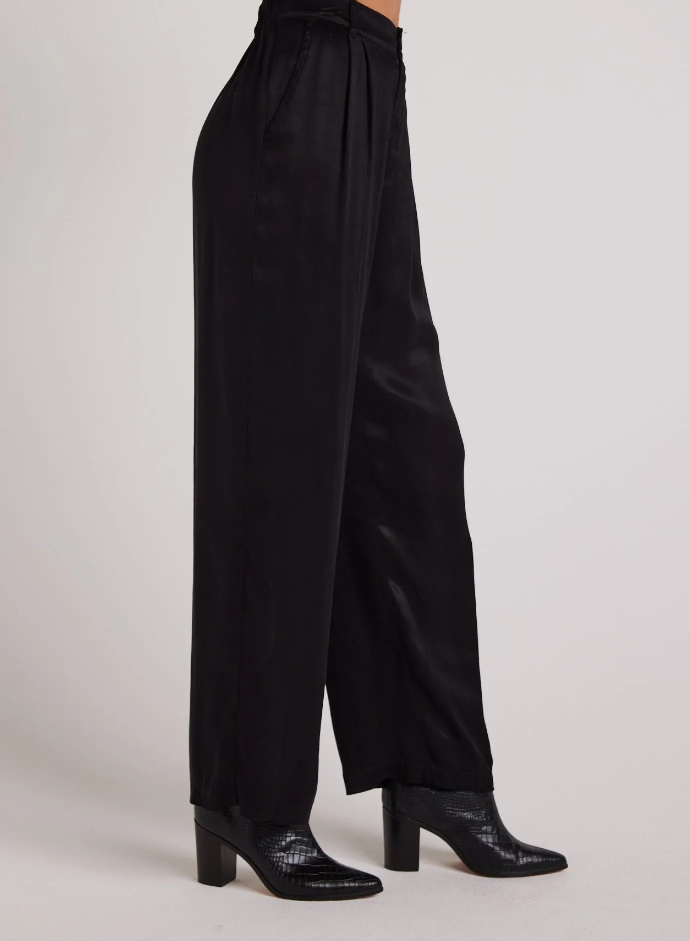 Bella Dahl Pleat Front Trouser - - Pants
