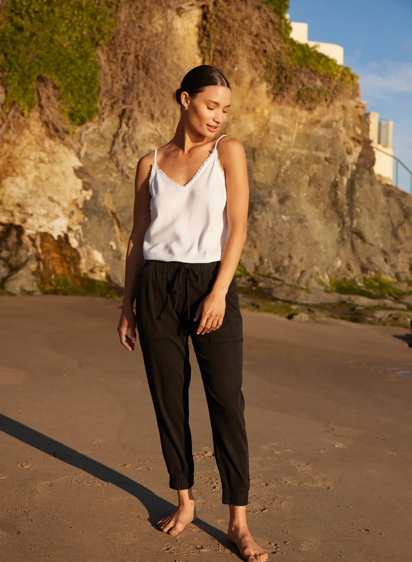 Bella Dahl Pocket Jogger - Vintage Black- Pants