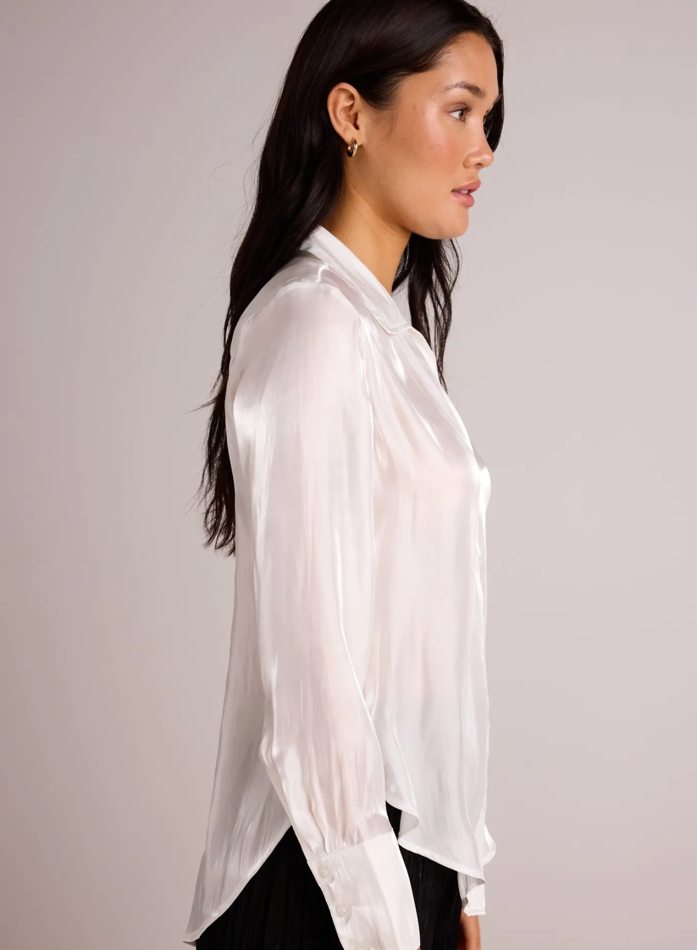 Bella Dahl Shirt Tail Button Down - White Shimmer- Long Sleeve