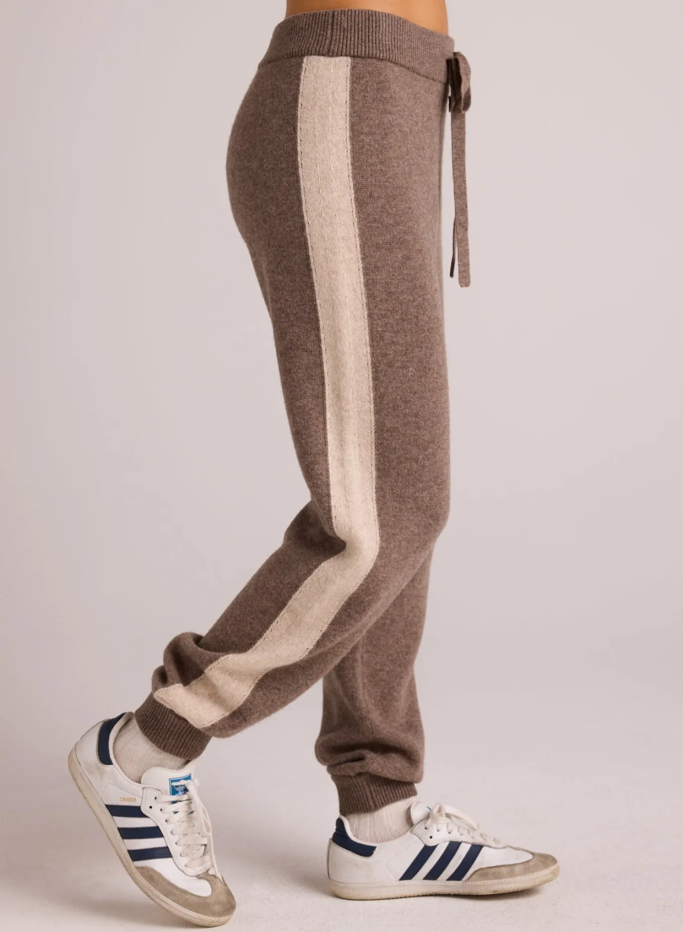 Bella Dahl Slouchy Jogger - Oat & Fawn- Pants