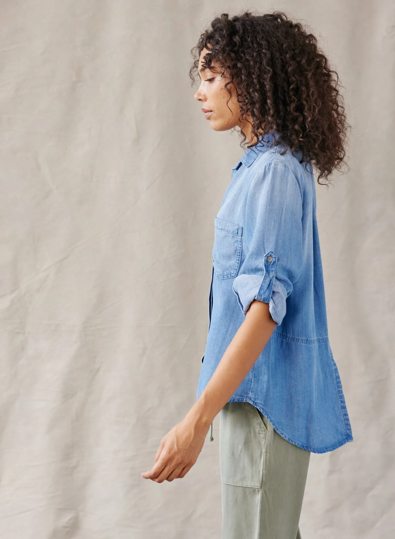 Bella Dahl Split Back Button Down - Medium Ombre Wash- Essentials Tops