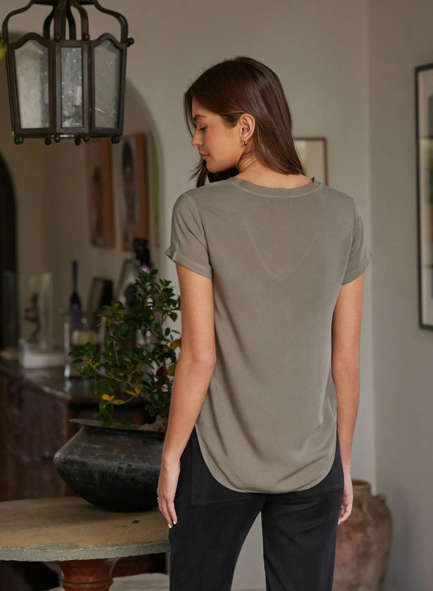 Bella Dahl V-Neck Tee - Soft Army- T-Shirts